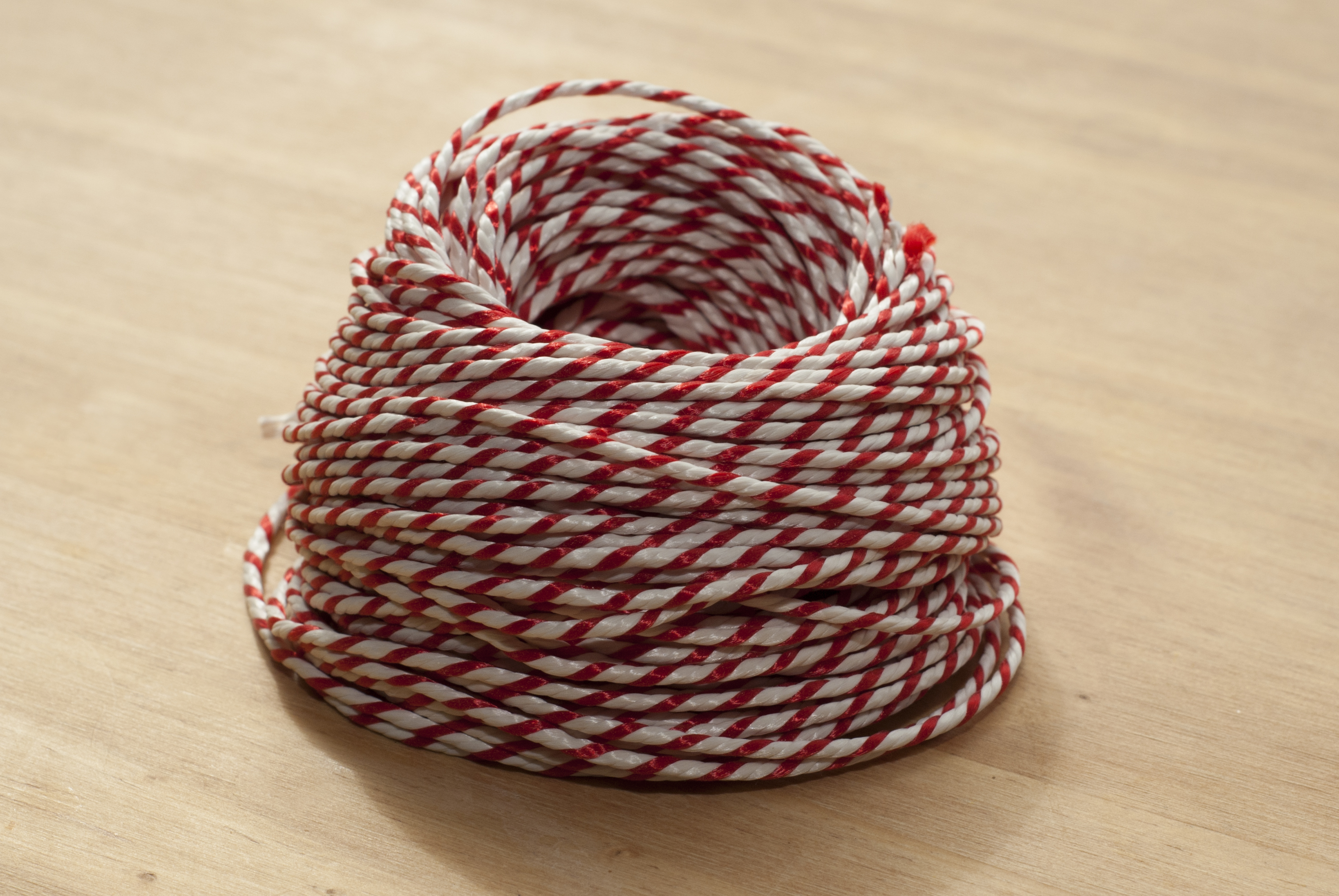 Santa Claus Buy 10m Get 10m Free - Red & White Twine/String (Butchers/Bakers/Craft/Machine)